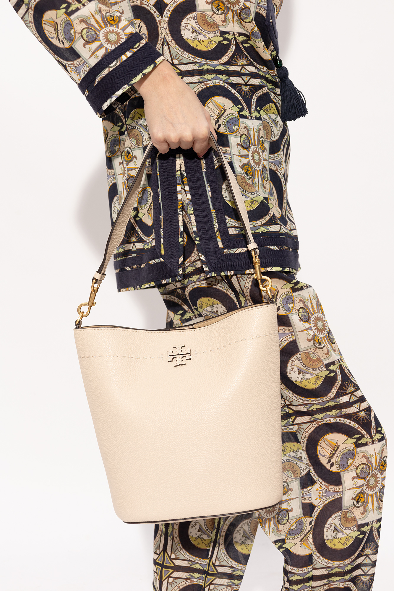 Tory burch mcgraw online bucket